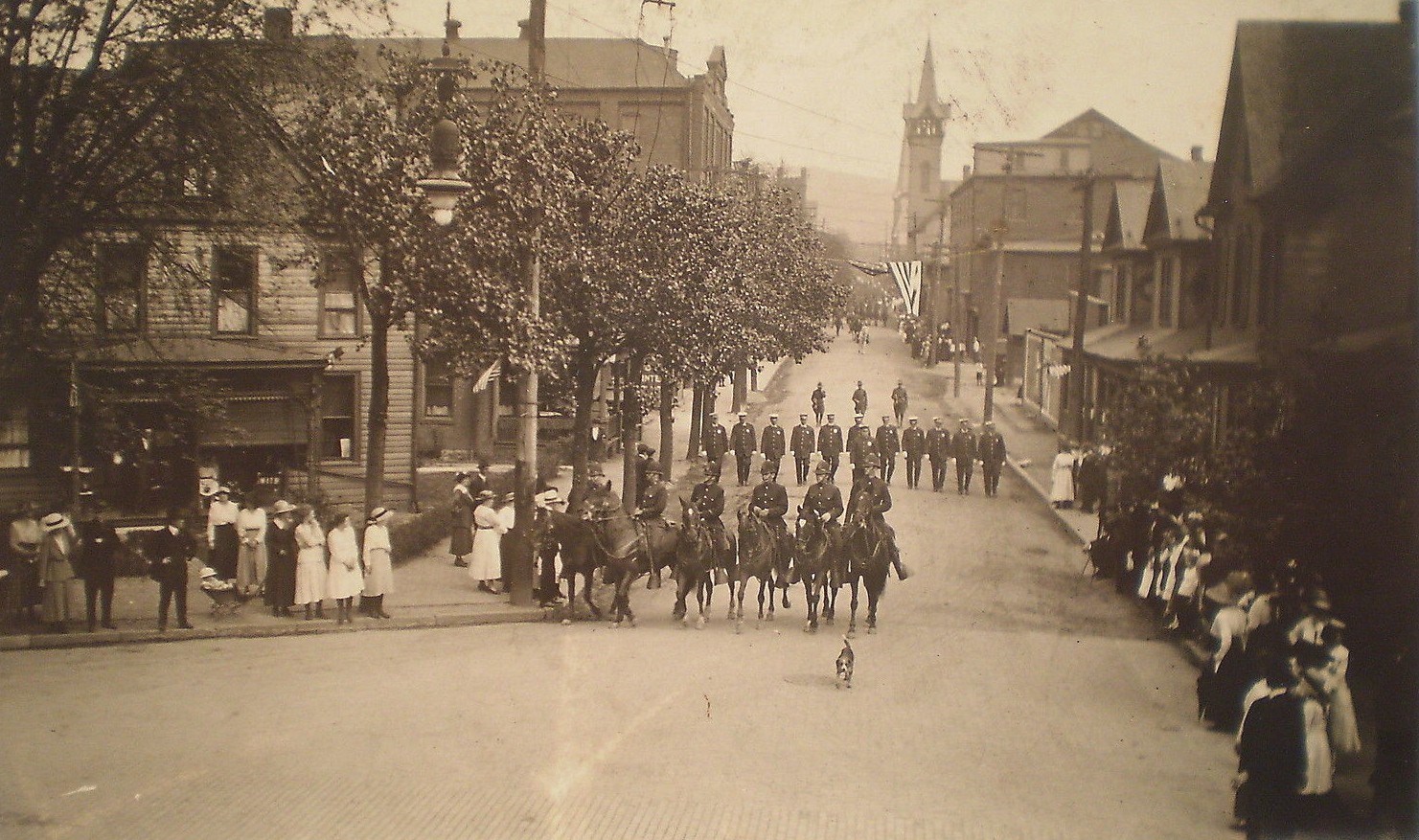 Huntingdon Parade 1907